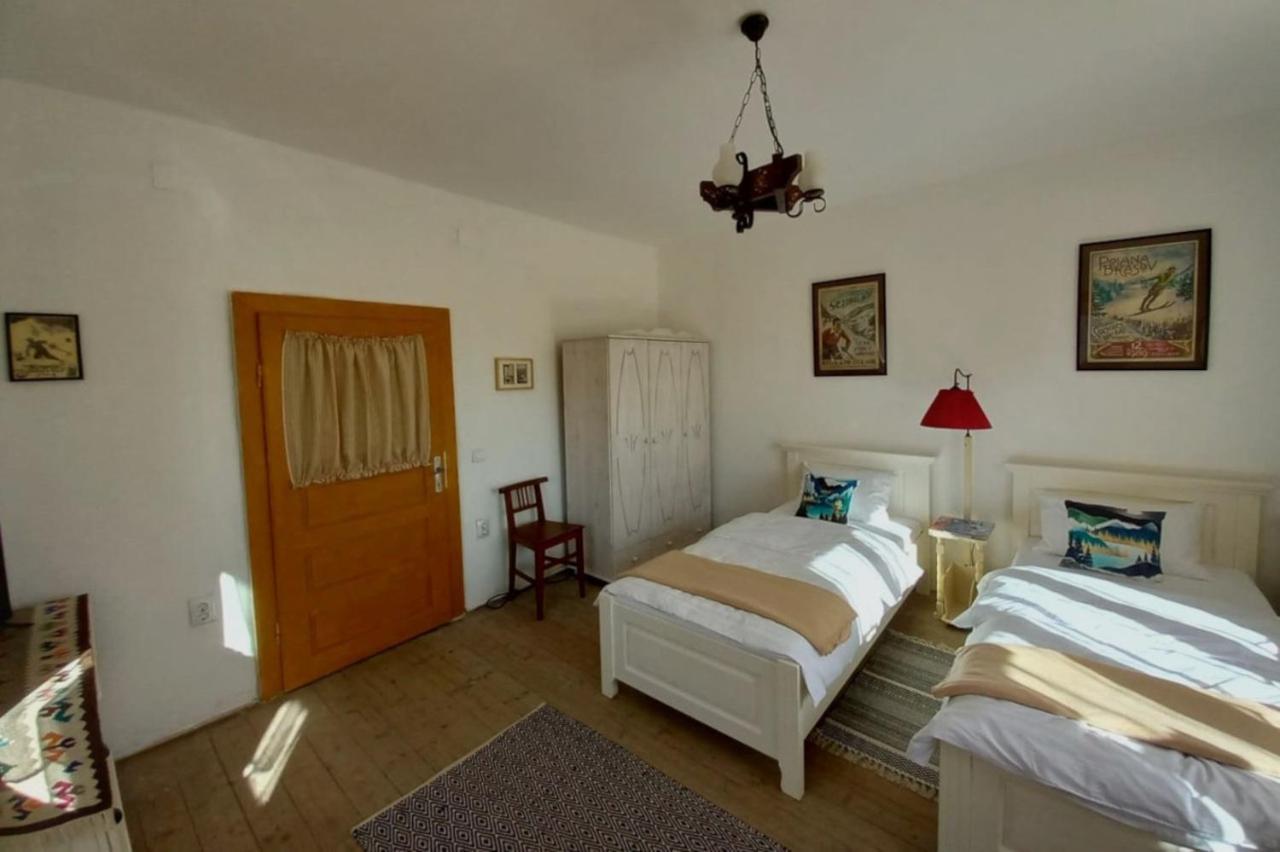Galeria Turismului Montan Guest House Cartisoara Exterior photo