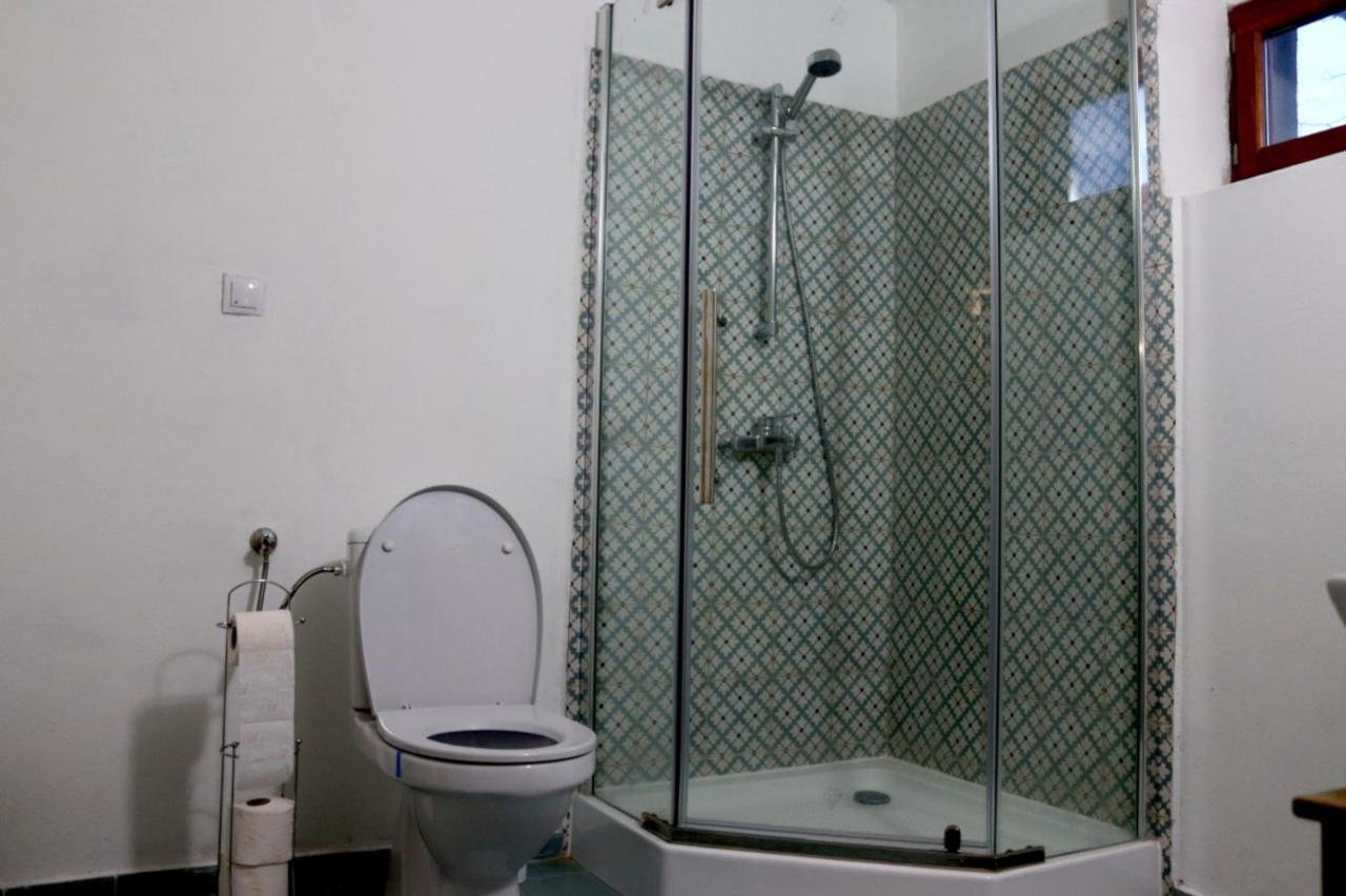 Galeria Turismului Montan Guest House Cartisoara Exterior photo
